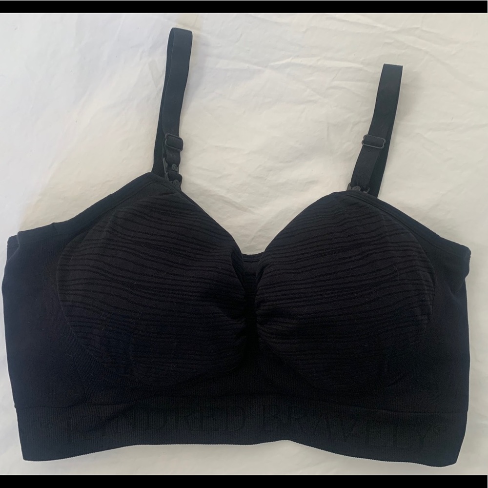 KINDRED BRAVELY NURSING/PUMPING BRA! Size LARGE.